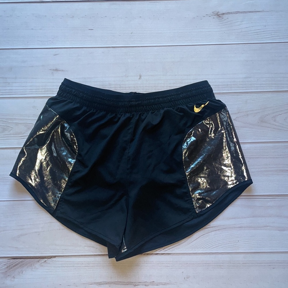 Nike shimmer running shorts size small